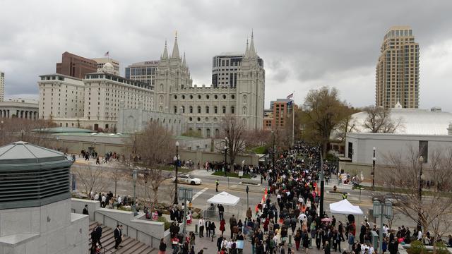conference-crowd-temple-sat-am-april-2014.jpg