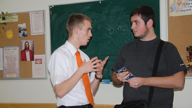 excursion_students_temple_09.jpg
